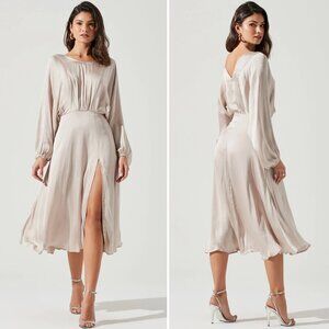 SOLD —- ASTR the Label Marin Dolman Sleeve Midi Dress in Champagne XS